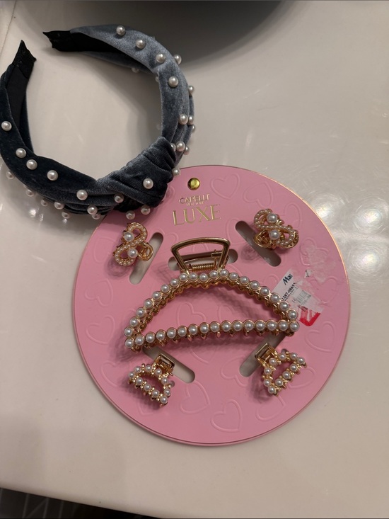 Capelli of New York Other - Capelli of New York Pearl-Embellished Gold Pearl Hair Clip Set & headband bundle